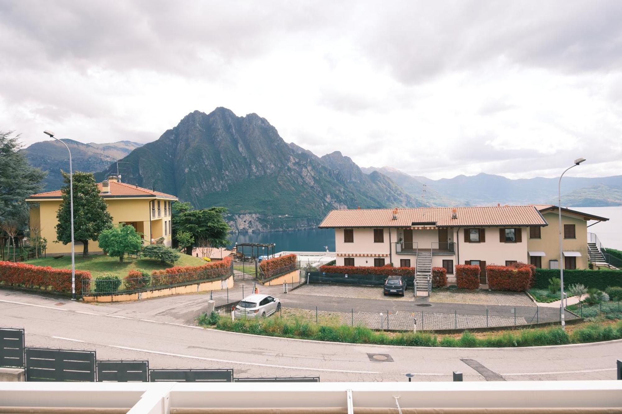 Costa Blu - Terrace Overlooking The Lake & Pool Riva di Solto Exterior foto