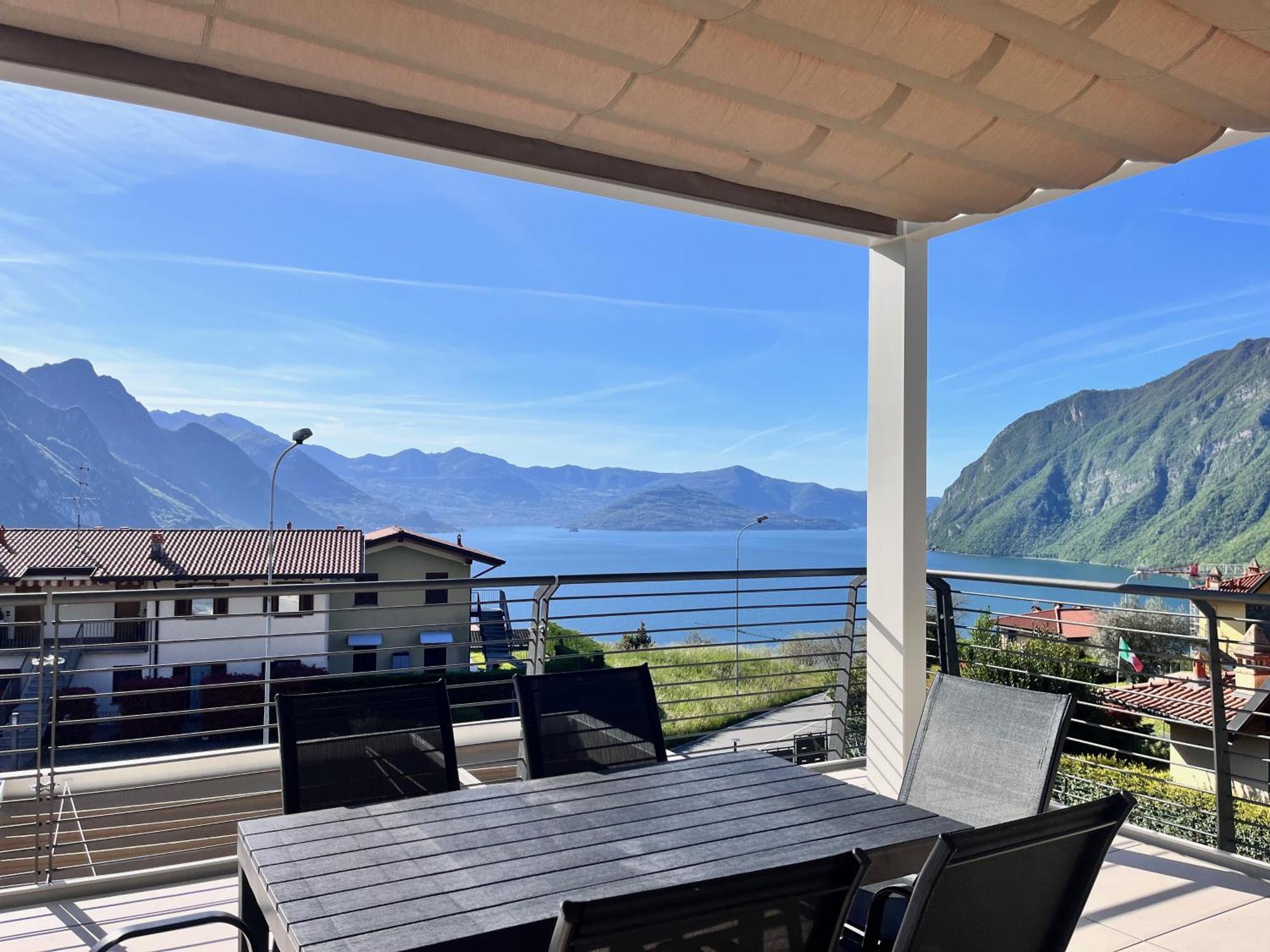 Costa Blu - Terrace Overlooking The Lake & Pool Riva di Solto Exterior foto