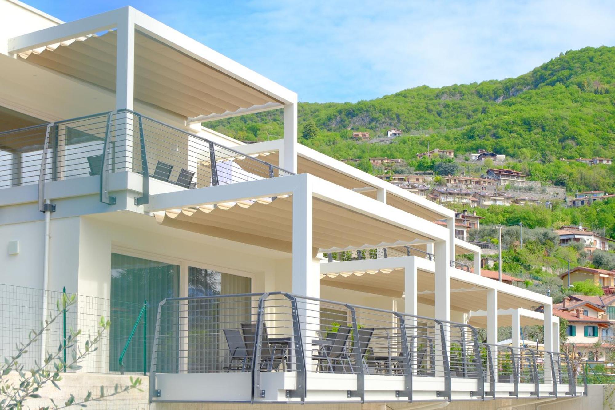 Costa Blu - Terrace Overlooking The Lake & Pool Riva di Solto Exterior foto