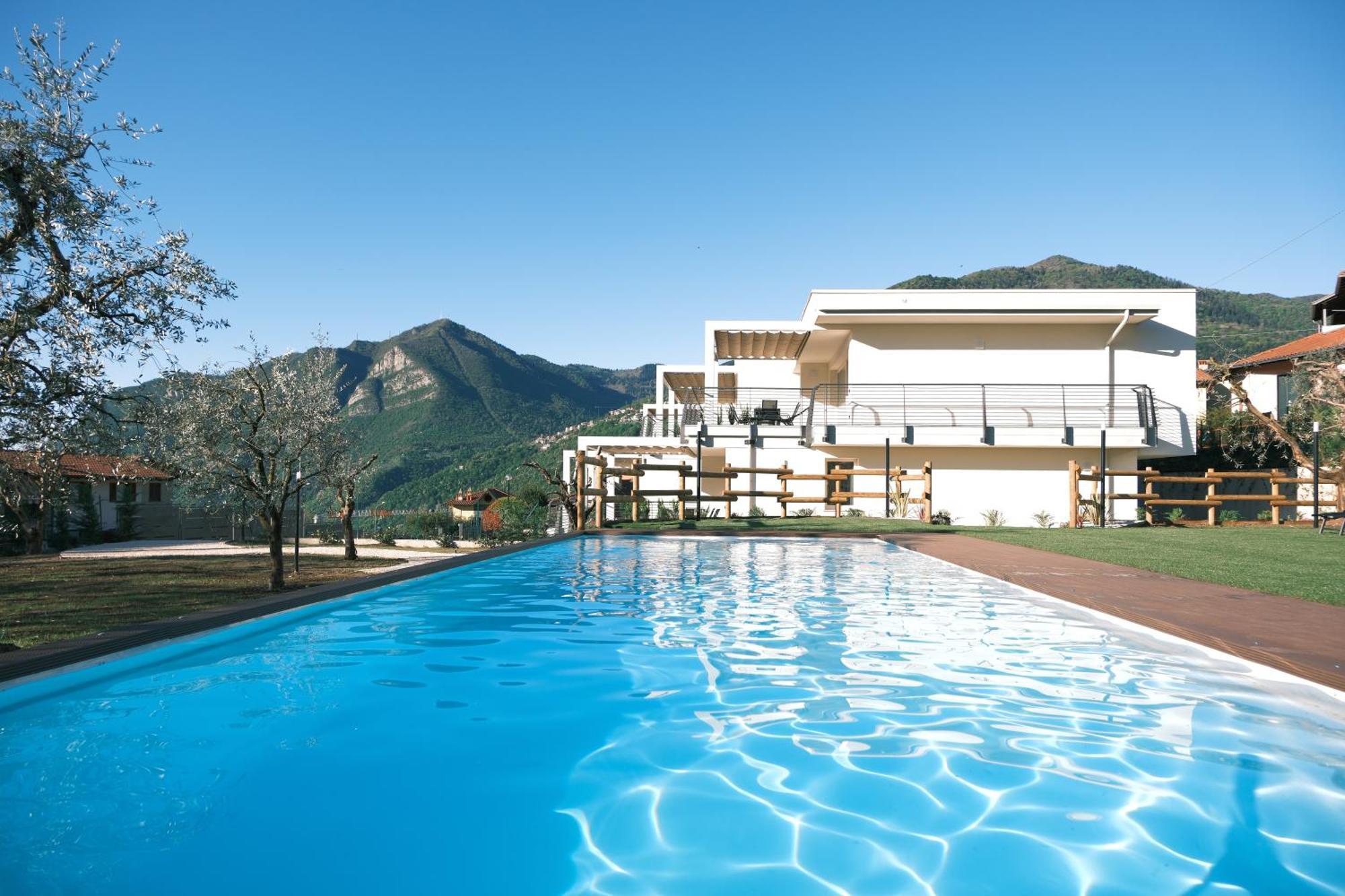 Costa Blu - Terrace Overlooking The Lake & Pool Riva di Solto Exterior foto